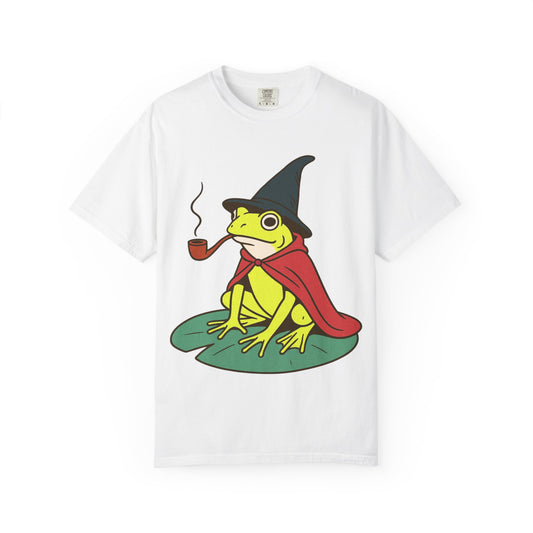 “Pond Sorcerer Supreme” – Pipe Smoking Wizard Frog T-Shirt