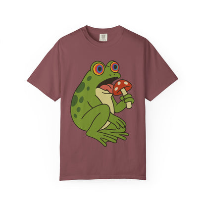 "Fungus Among Us" – Trippy Frog Mushroom T-Shirt