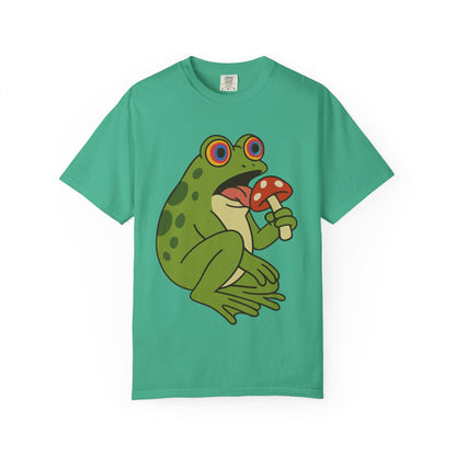 "Fungus Among Us" – Trippy Frog Mushroom T-Shirt
