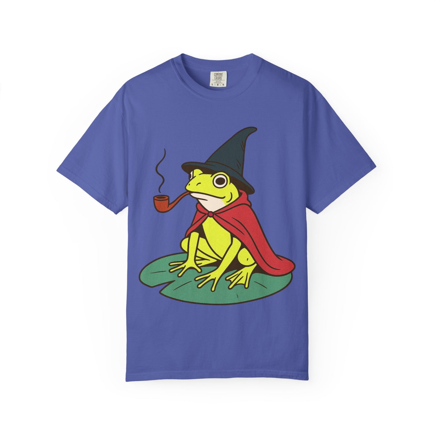 “Pond Sorcerer Supreme” – Pipe Smoking Wizard Frog T-Shirt